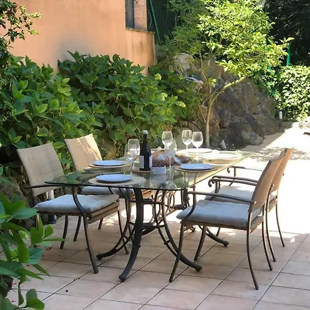 Holiday home Sagaro Sea Housegardenbarbacue8 Paxsea View *